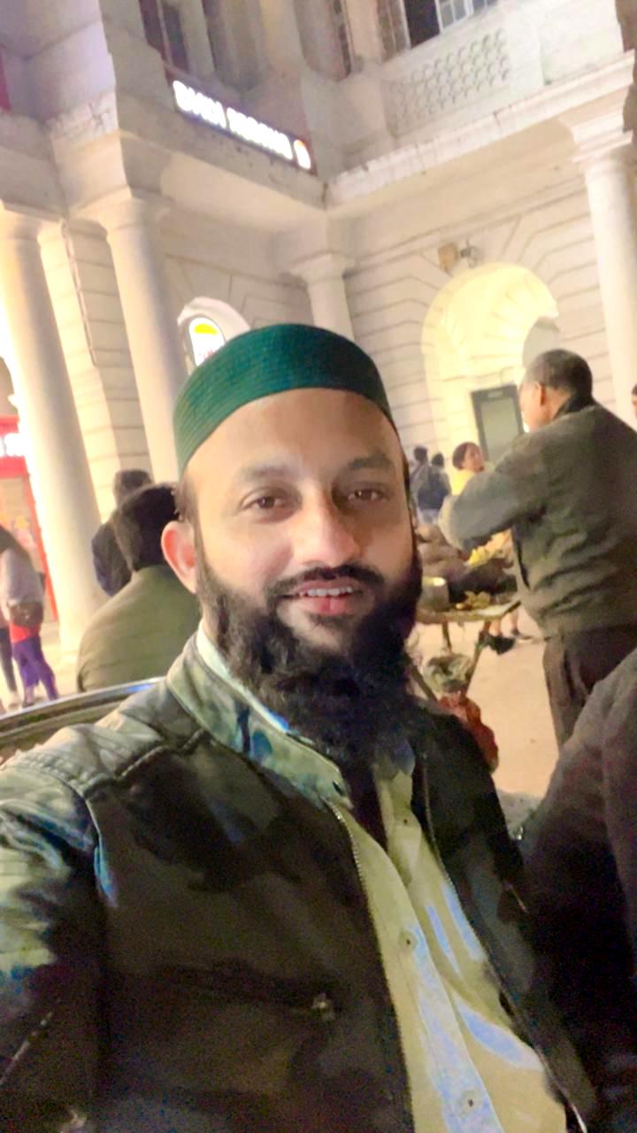 Muslim Lucknow(14695)